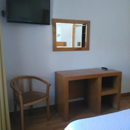 Dom Hotel 2*